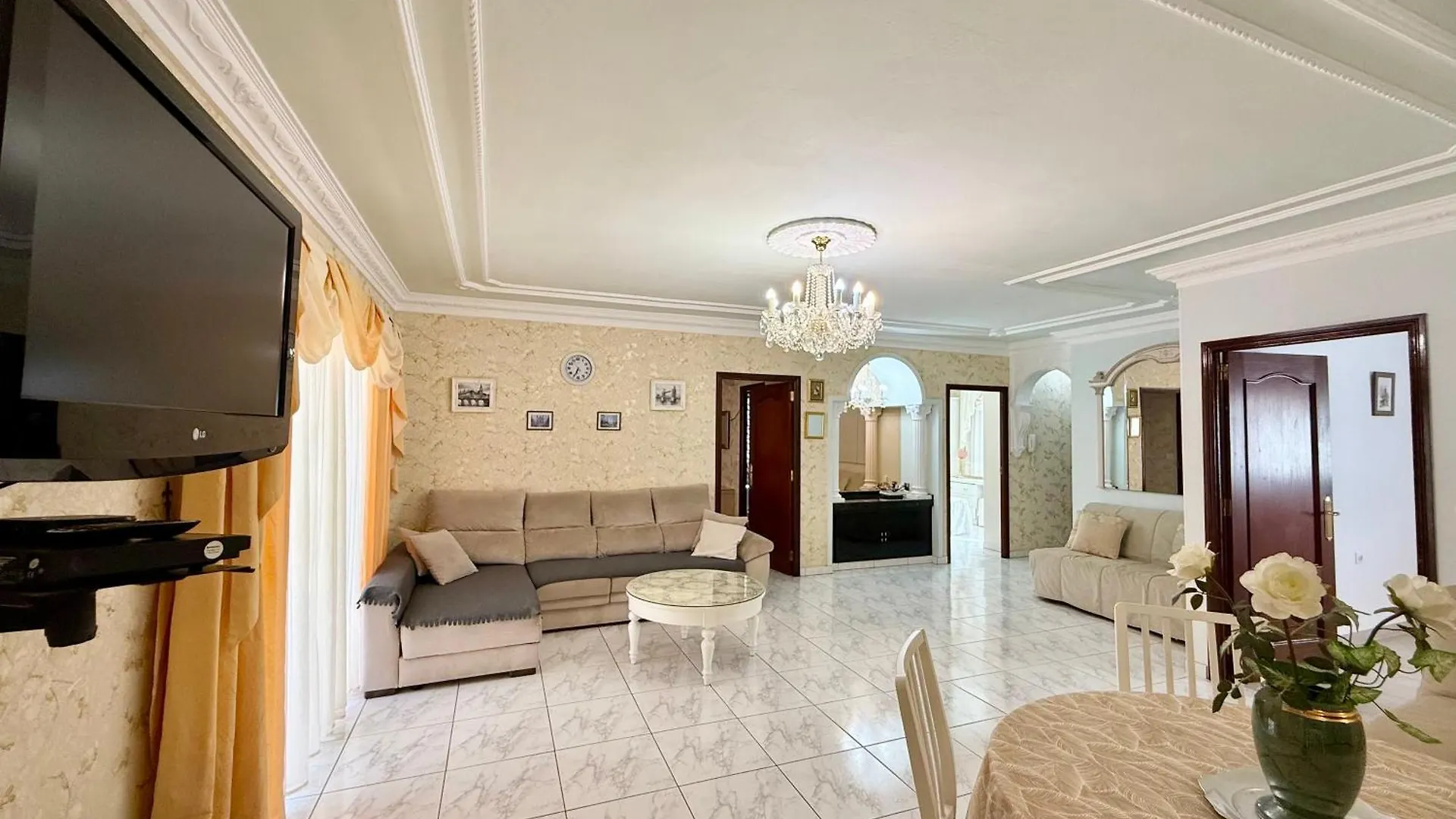 Villa Violetta Callao Salvaje